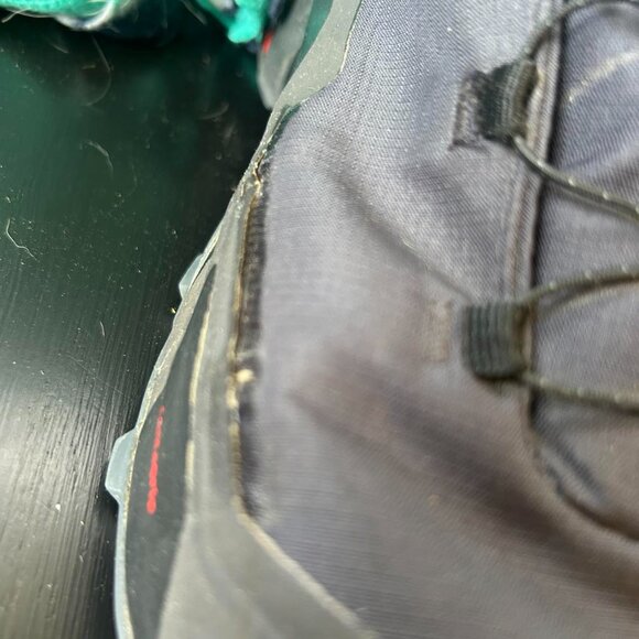 Men’s Salomon Cross Hike Tracker with GoreTex - Picture 6 of 7